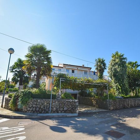 Apartment Toni Malinska Εξωτερικό φωτογραφία