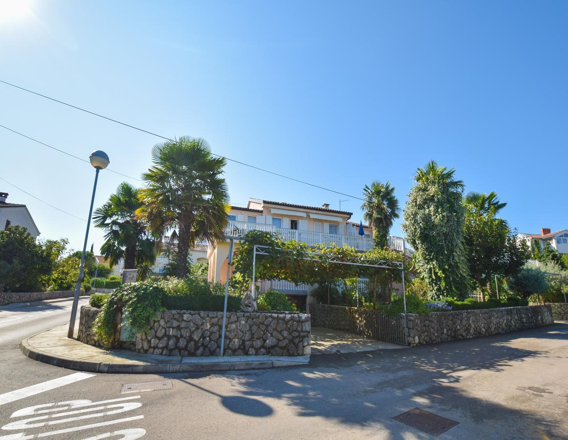 Apartment Toni Malinska Εξωτερικό φωτογραφία