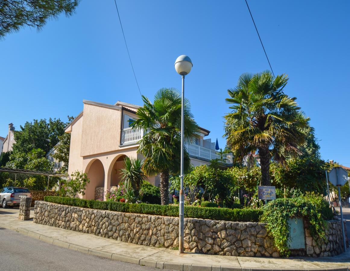 Apartment Toni Malinska Εξωτερικό φωτογραφία