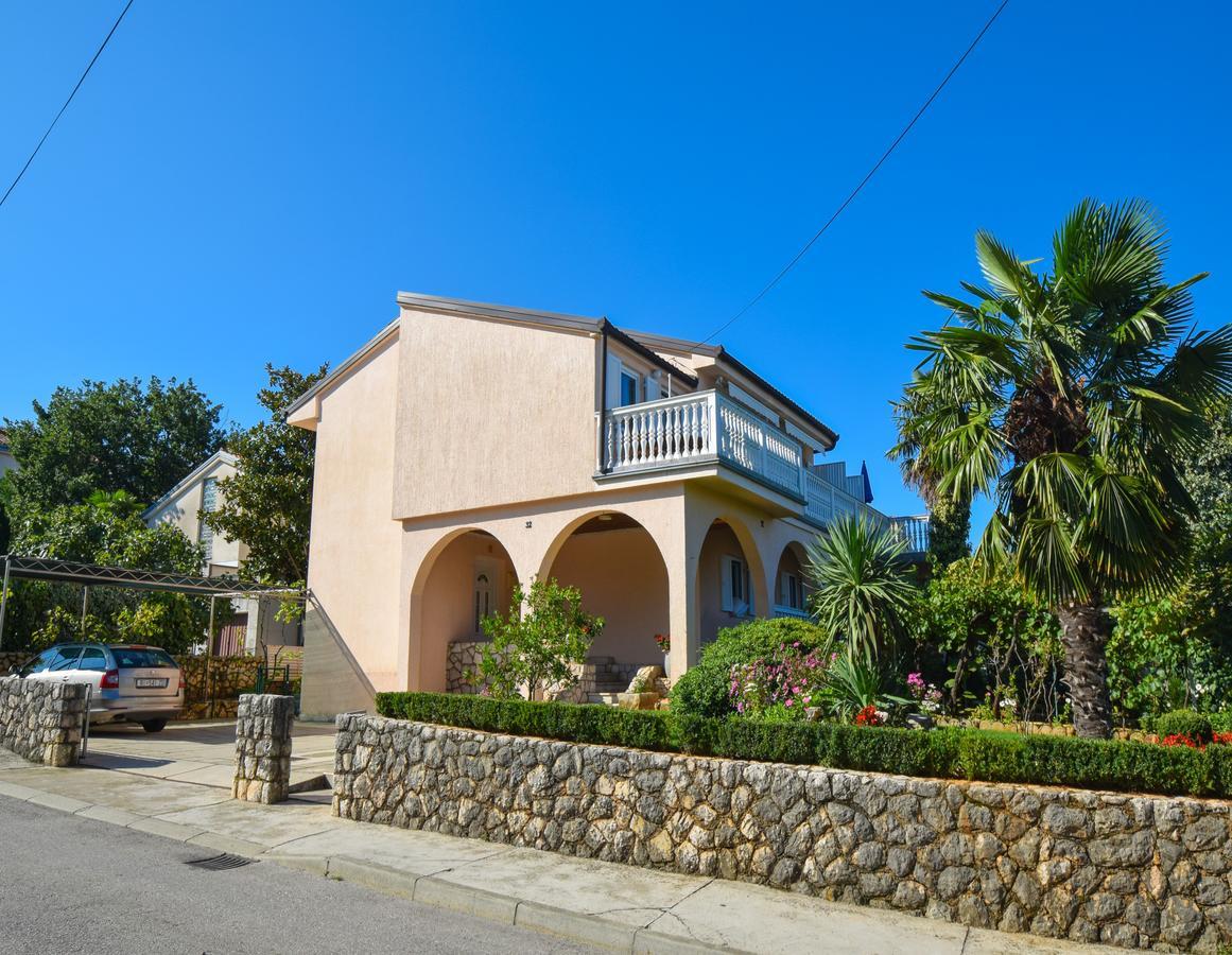 Apartment Toni Malinska Εξωτερικό φωτογραφία